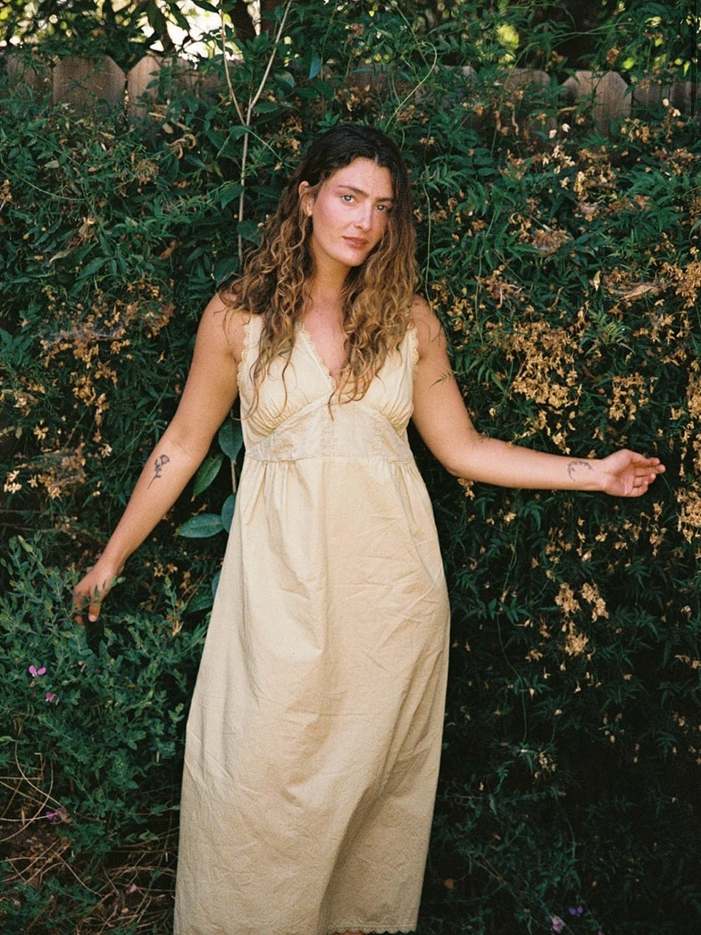 ISO LA Relaxed Makinna Dress in Butter Size Small